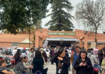 Activación de emergencia en consultorio La Estrella de Pudahuel se ve afectada por puestos del Persa San Francisco