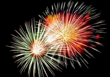 Vísperas de Año Nuevo: especialistas reiteran llamado a no beber si conduce y mantenerse alejados de fuegos artificiales