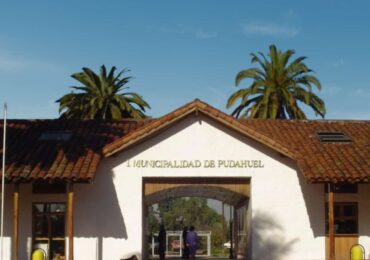 Funcionarios de la Municipalidad de Pudahuel denuncian "tratos indignos"
