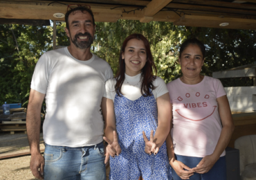 Joven de Pudahuel rural es reconocida por el Presidente de la República por ser puntaje nacional