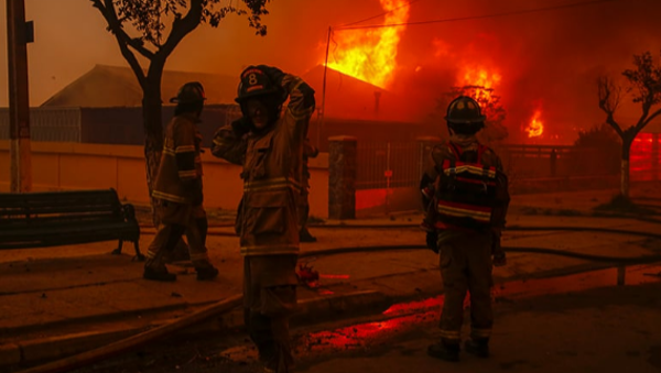 Catástrofe en Valparaíso: Monsalve declaró que los incendios están contenidos y Bomberos dieron por superada la emergencia