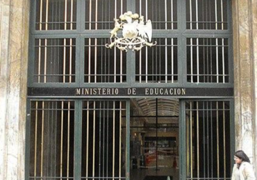 Exministros de Educación urgen revisar la Ley de inclusión tras preocupación por liceos emblemáticos