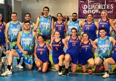 Equipo pudahuelino del Club Galaxia participará en la Liga Metropolitana de Maxi básquetbol por primera vez