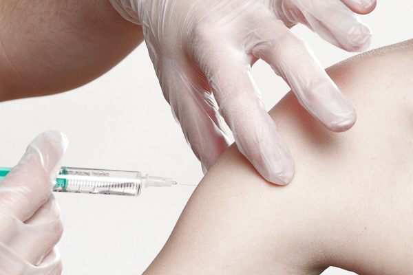 Campaña de vacunación por influenza: expertos llaman a enfocarse en la prevención y la promoción