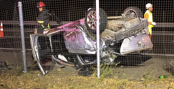 Volcamiento de automóvil deja dos heridos en Pudahuel