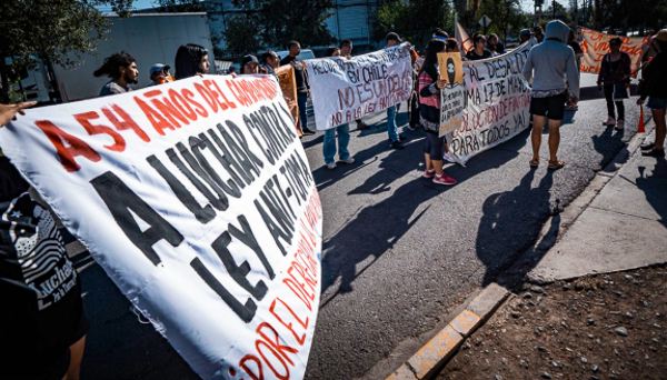 Toma 17 de mayo de Cerro Navia: Vecinos denuncian estigmatización de Chilevisión
