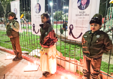 Homenaje en Pudahuel: Luto y respeto por los mártires de Carabineros