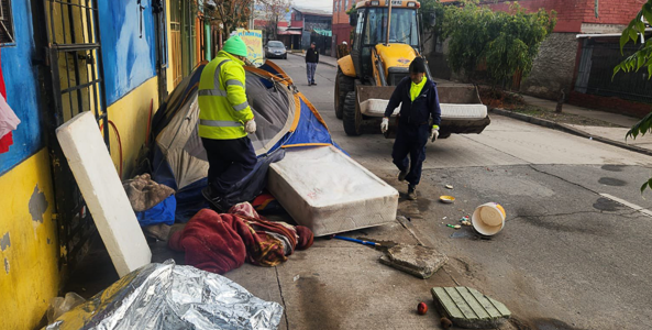Operativo policial y municipal para el retiro de rucos en Pudahuel