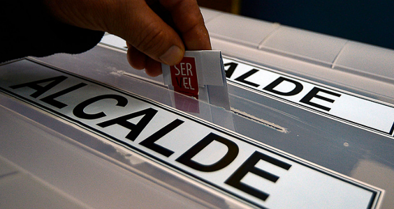 Elecciones municipales a la vista: Comienza la competencia por Cerro Navia