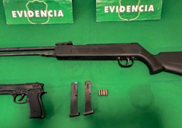 Detienen a sujeto por porte ilegal de armas de fuego y amenaza en Pudahuel Sur
