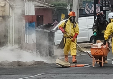 Emergencia en Pudahuel: Derrame de ácido nítrico obliga a evacuación de personas y suspensión de tránsito