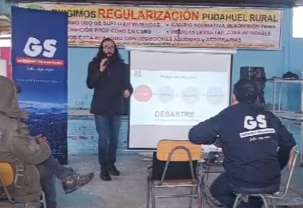 Comunidad de Noviciado conoce proyecto para regularizar el uso del suelo y mitigar riesgos en Pudahuel rural