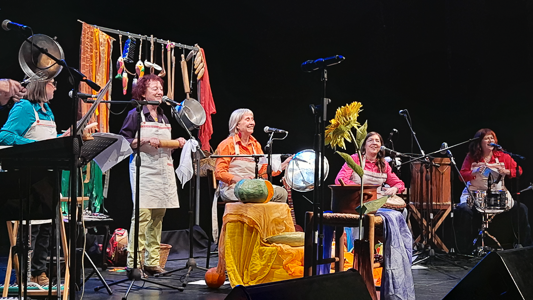 Acuarela dijo presente en el Teatro Mori para el lanzamiento de su nuevo disco