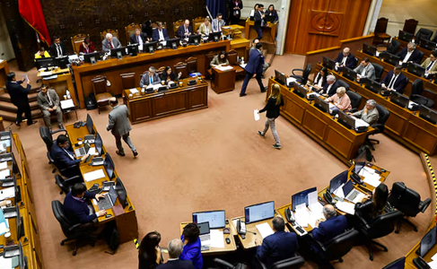 Senado confirma test de drogas obligatorio para Presidente y ministros: la transparencia en la mira del debate público