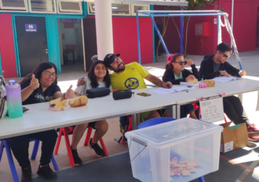 Inicia el proceso de votación para gobernadores en la región metropolitana y 11 regiones más