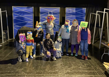 “Creatividad y reciclaje en acción”: Teatro Mori ofrecerá un taller gratuito de máscaras para niñas y niños