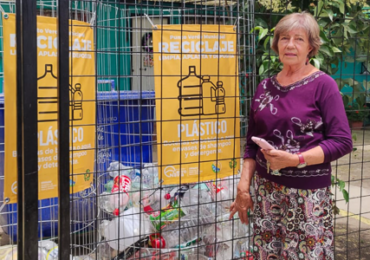 Falencias en el retiro de reciclaje afectan centro de adultos mayores en Cerro Navia