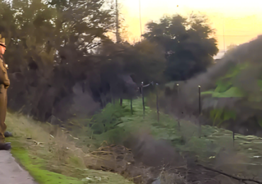 Persecución policial termina con hallazgo de cadáver al interior de una zanja en Cerro Navia