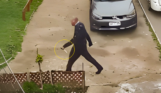 Residentes de Pudahuel denuncian a hombre armado con cuchillos que ataca perros y amenaza a adultos mayores