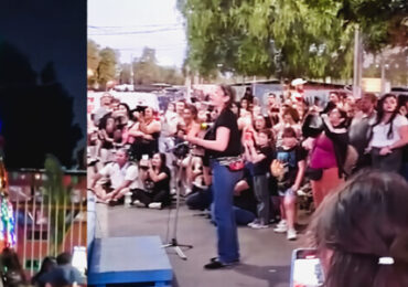 Escuela Mervin Jones mantiene viva su tradicional encendido del árbol navideño iniciada en 2012