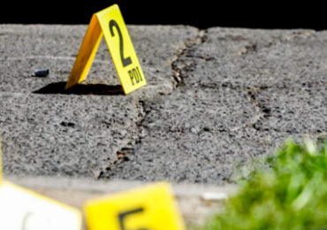 Hombre muere tras ataque a balazos en el exterior de su vivienda en Pudahuel Norte